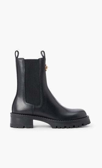 BOOTIES