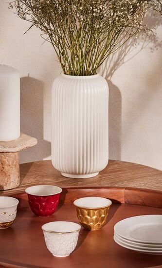 Queen Elizabeth Arabic Coffee Cup White