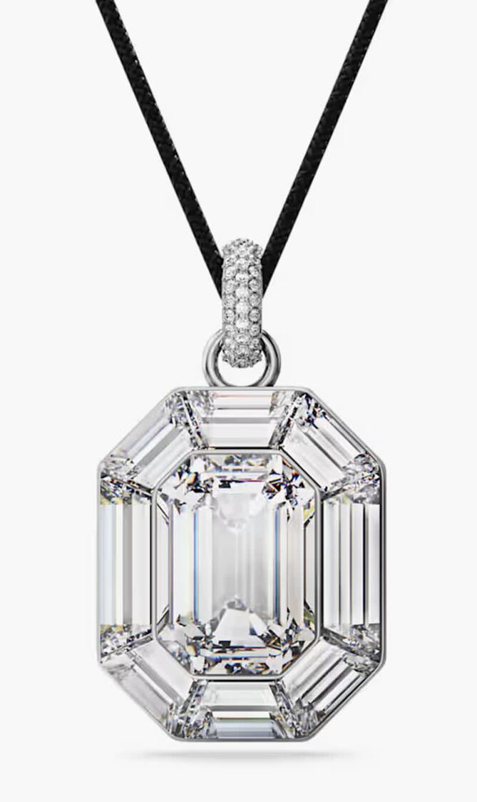 Lucent Crystal Pendant