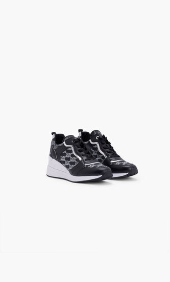 CRISTA TRAINER