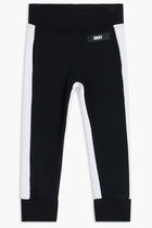 TRACKPANTS