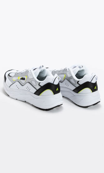 سنيكرز ترايجيت