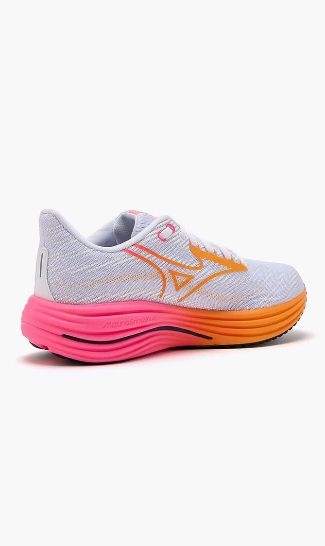 Wave Rider 29 Sneakers