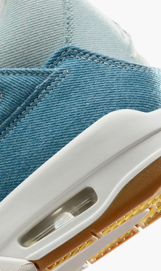 Air Jordan 4 Retro Tex Sneakers