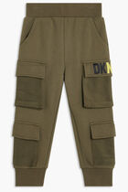 TRACKPANTS