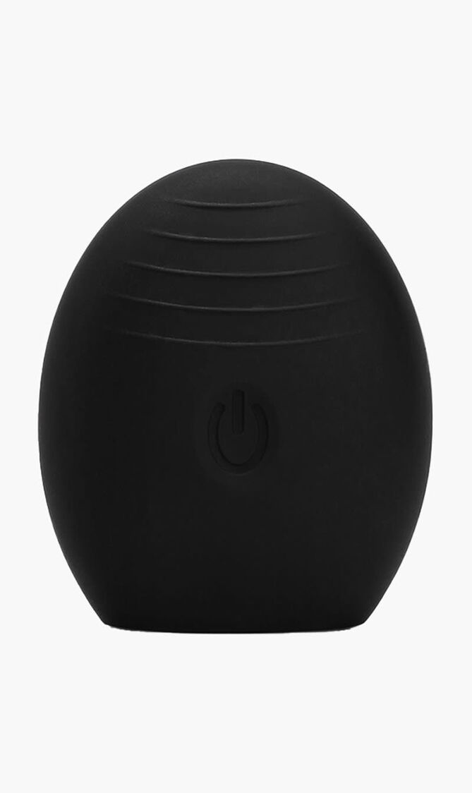 Silky Smooth Facial Cleansing Device