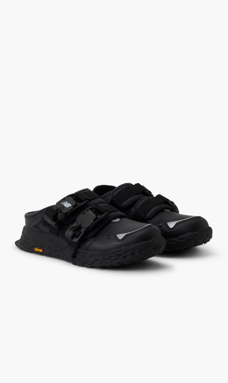 Comme des garcon slides shop