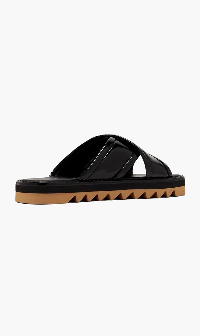 Sneak-Elyse Twisted Sandals