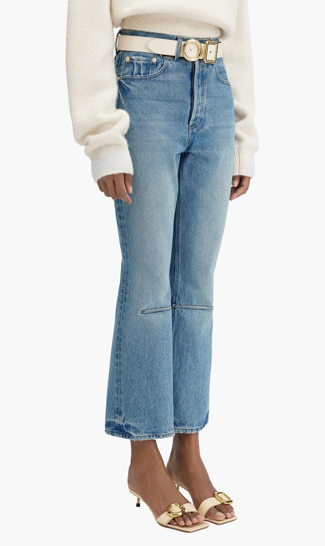 Le De-N&atilde;žmes Court