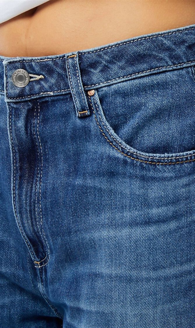 Mom Jean