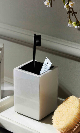 Shimmering Brush Holder