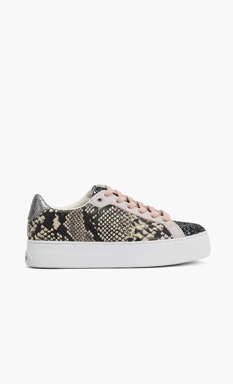 Garmini Sneakers
