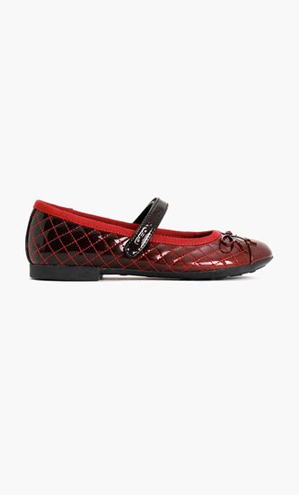 Plie Leather Flats