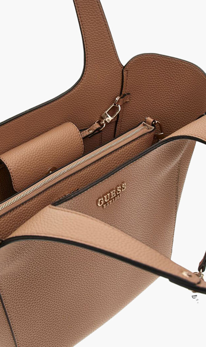 HELINA TOTE BEI