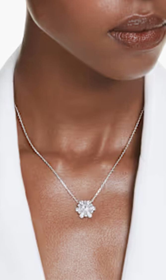 Idyllia Pendant Necklace