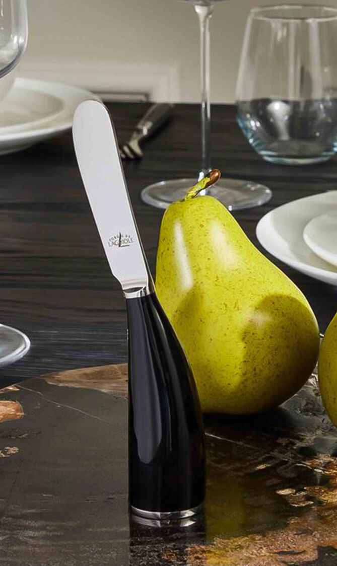 سكين للزبدة