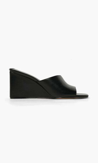 Merriam Wedge Sandal