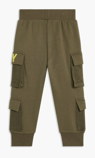 TRACKPANTS