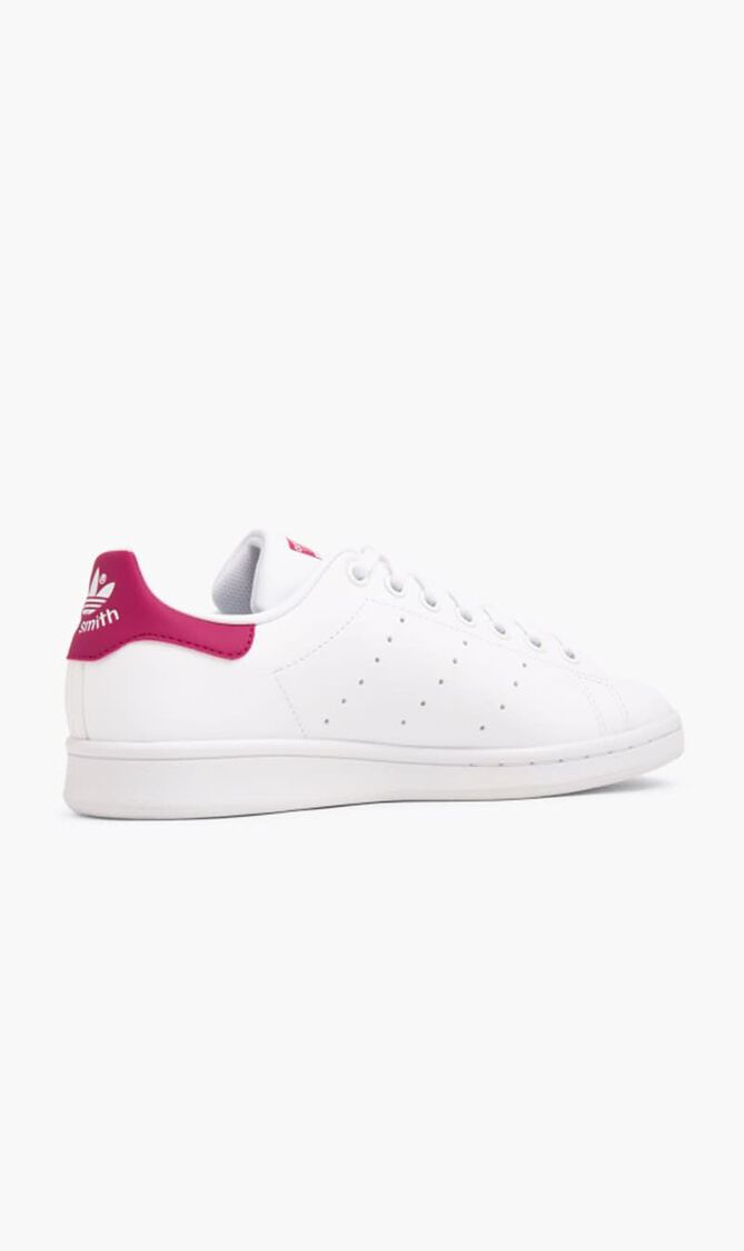 STAN SMITH J