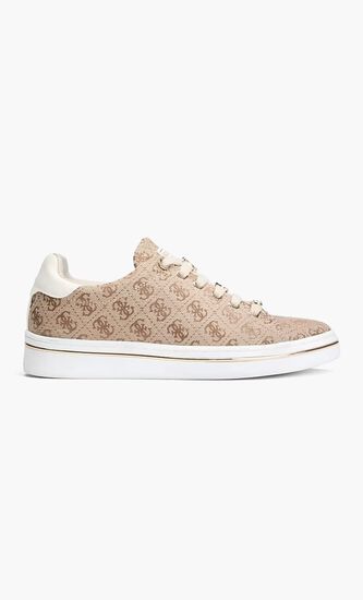 Stasey Quattro G Low-Top Sneakers