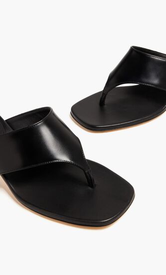 Flis Sandals