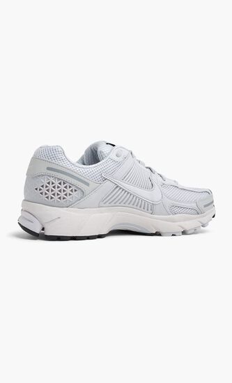 Zoom Vomero 5 sneakers