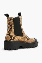 Chelsea Lug Flatform Boots