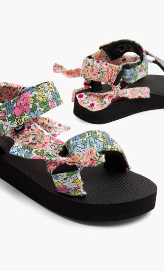 Trekky Sandals