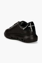 Kapri Sneakers