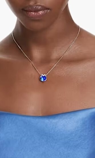 Bella V Pendant
