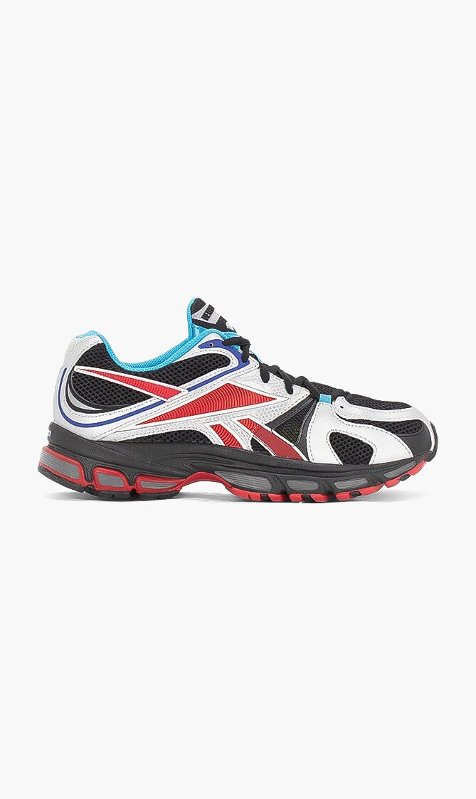 Vetements spike sales runner 200