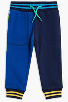 TRACKPANTS