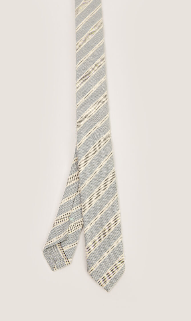 ربطة عنق مخططة