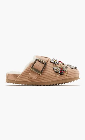 SABOT WITH VELVET AND PATCHES