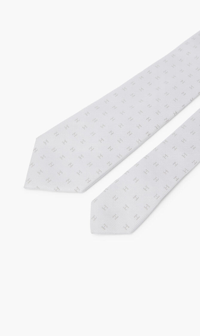 Contemporary Style Tie