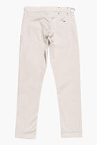 بنطال بقصّة مخصصة ومناسبة