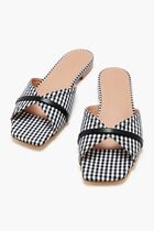 Perla flat sandals