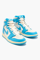 Air Jordan 1 High Retro OG sneakers