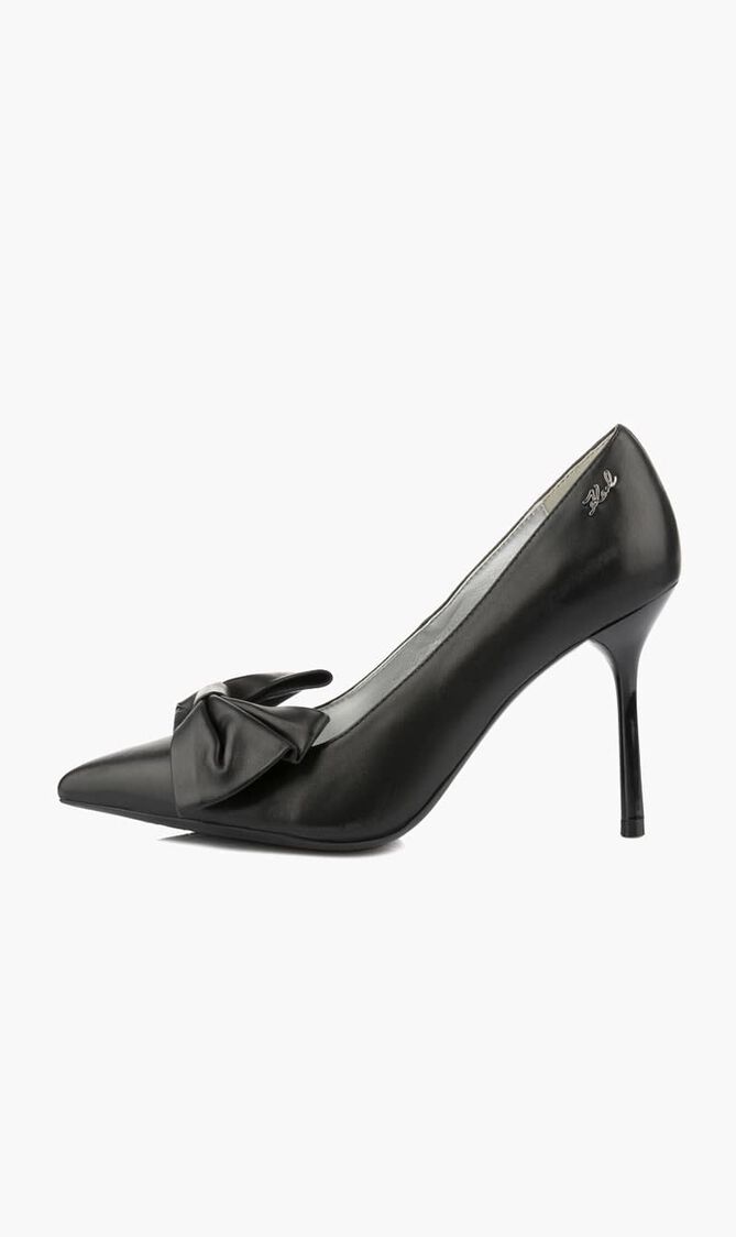 Bow Pumps