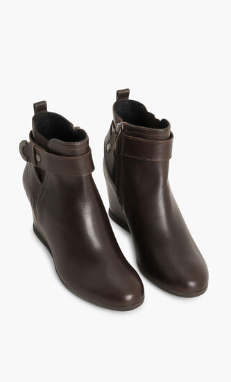 Inspirat Wedge Boots