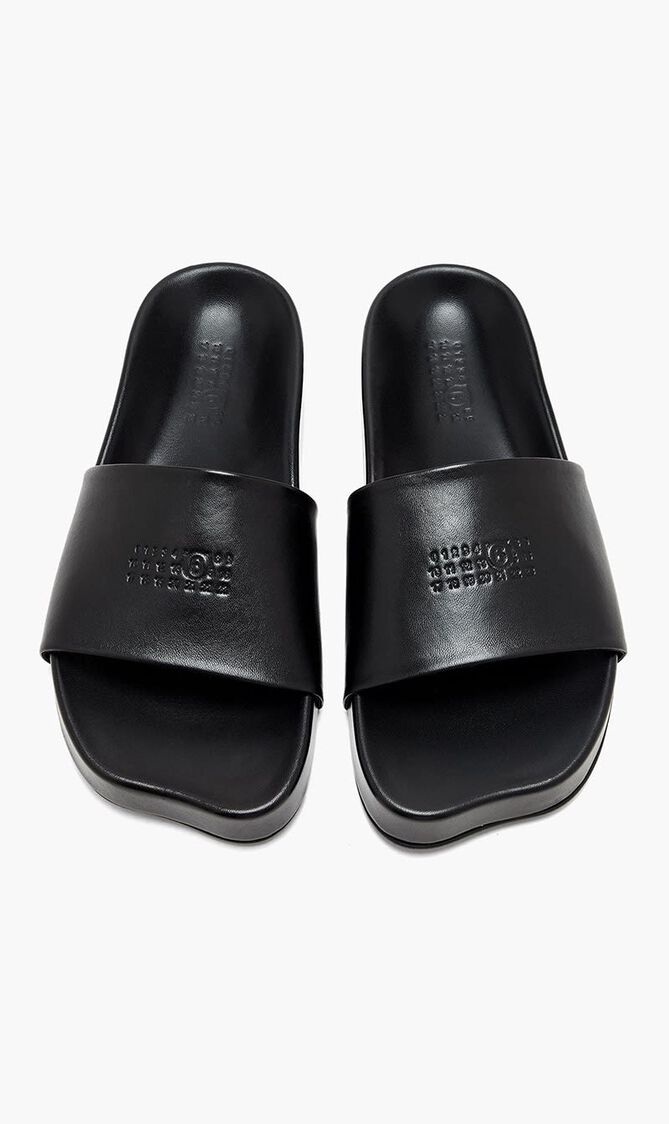 SANDAL