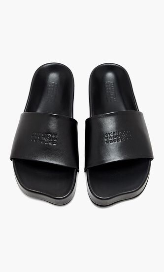 SANDAL