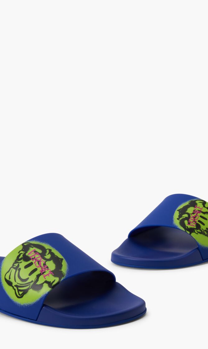 Medusa Smiley Bath Mules