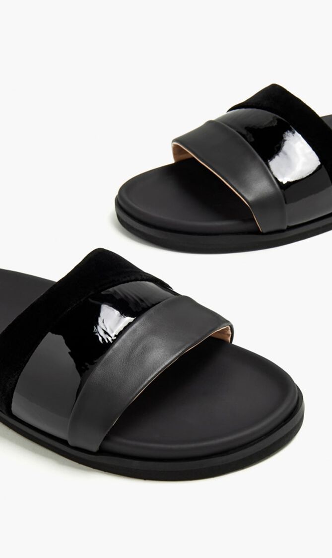 Vague Slide Sandals