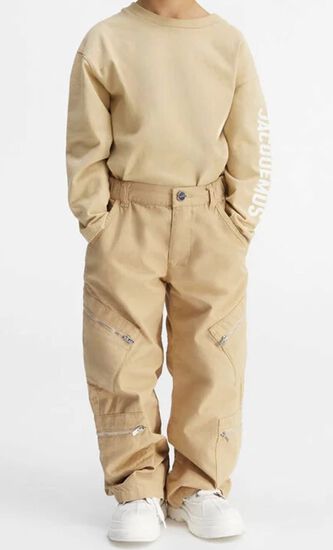 LOOSE TROUSERS