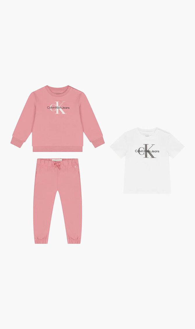 MONOGRAM STARTER GIF