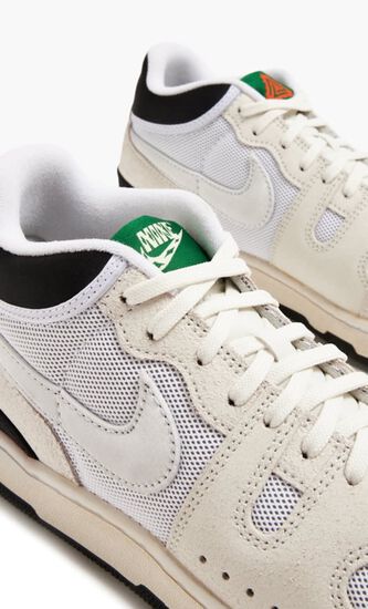 NIKE ATTACK SP