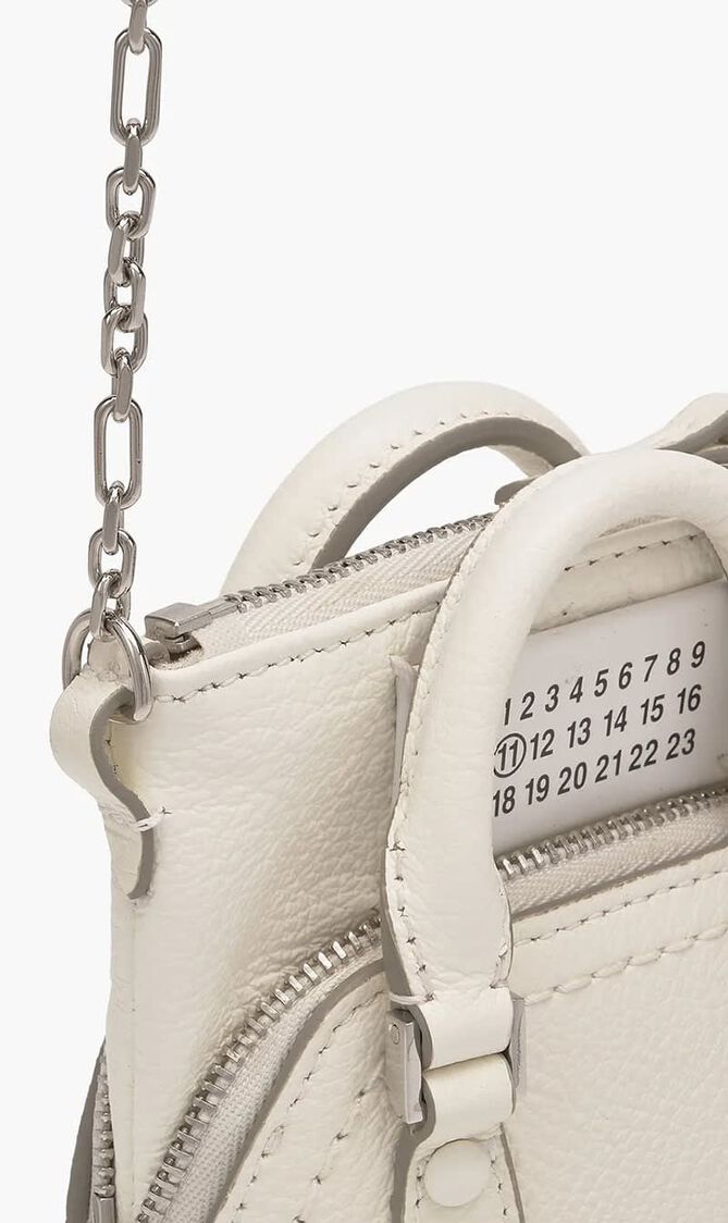 AVP 5AC CLASSIQUE WHITE SHOULDER BAG