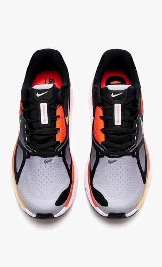 NIKE STRUCTURE PLUS