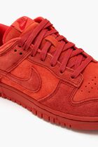 Dunk Low SE Sneakers Dunk Low SE Sneakers